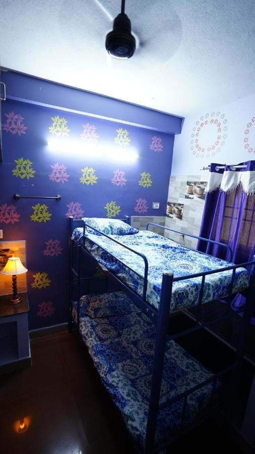 Easvari Grand Pg For Women - Female Only Ostello Chennai Esterno foto