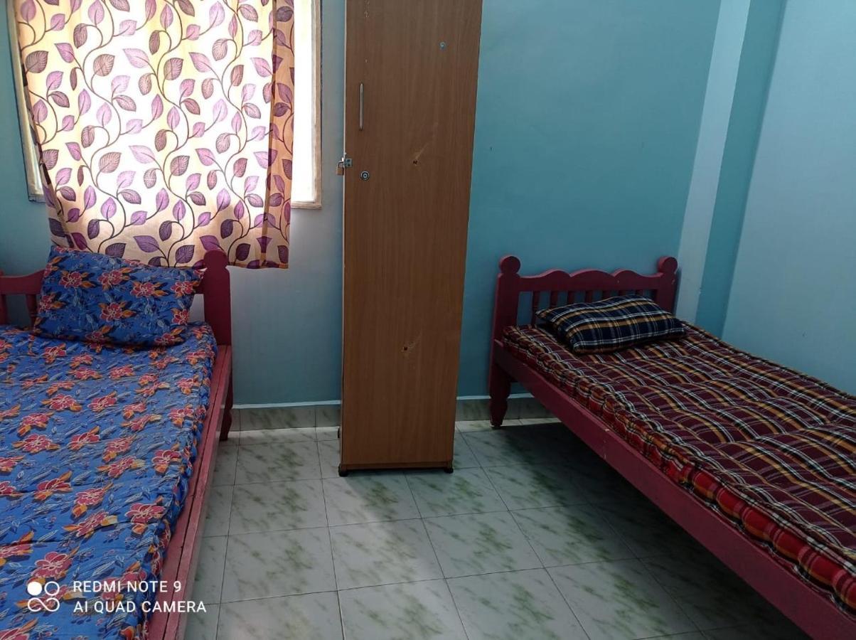 Easvari Grand Pg For Women - Female Only Ostello Chennai Esterno foto